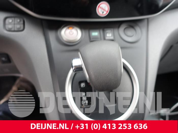 Nissan NV200 Gear stick O262376