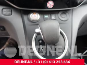 Gebruikte Pook Nissan NV 200 (M20M) E-NV200 Prijs € 72,60 Inclusief btw aangeboden door van Deijne Onderdelen Uden B.V.