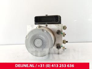Lynk & Co 01 ABS Pumpe O262408 foto 3