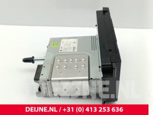 MG ZS Display Multi Media regelunit O262493 foto 2