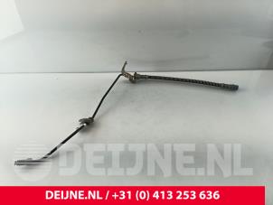 Gebruikte Remslang voor Porsche Taycan (Y1A) 4S Prijs € 60,50 Inclusief btw aangeboden door van Deijne Onderdelen Uden B.V.