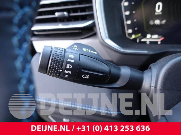 Lynk & Co 01 Combischakelaar Stuurkolom O262578