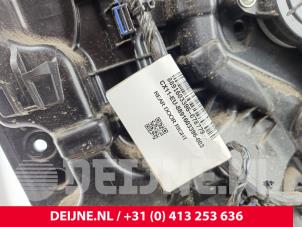 Lynk & Co 01 Ruitmechaniek 4Deurs rechts-achter O262675 foto 3