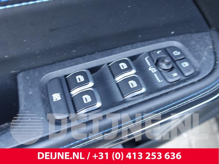 Lynk & Co 01 Elektrisch Raam Schakelaar O262717