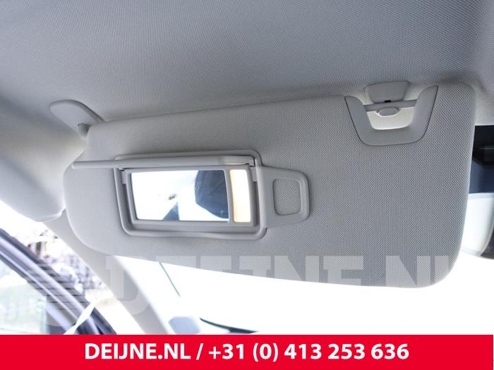 Lynk & Co 01 Sonnenblende O262749