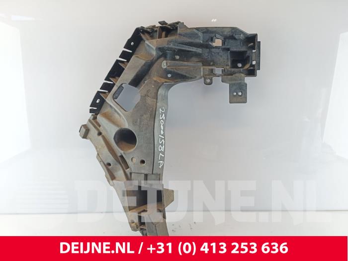 Volvo XC40 Bumpersteun links-achter O262841