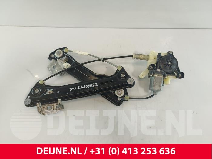 Porsche Taycan Fenstermechanik 4-türig links hinten O262947