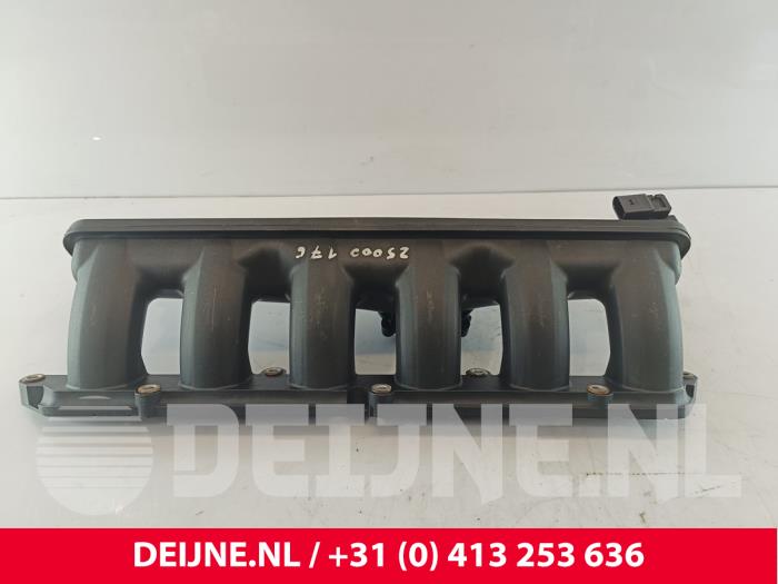 Gebruikte Inlaatspruitstuk Volvo XC60 I (DZ) 3.0 T6 24V AWD Prijs € 250,00 Margeregeling aangeboden door van Deijne Onderdelen Uden B.V.