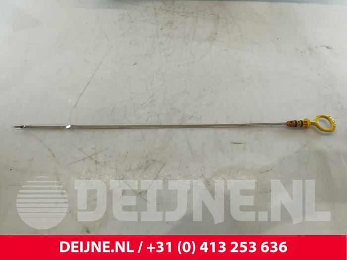 Gebruikte Olie Peilstok Volvo XC60 I (DZ) 3.0 T6 24V AWD Prijs € 25,00 Margeregeling aangeboden door van Deijne Onderdelen Uden B.V.