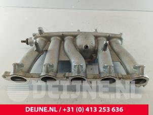 Gebruikte Inlaatspruitstuk Volvo C70 (NC) 2.0 T 20V Prijs € 45,00 Margeregeling aangeboden door van Deijne Onderdelen Uden B.V.