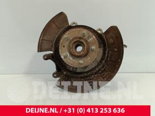 Gebruikte Fusee links-achter Tesla Model S 85 Prijs € 78,65 Inclusief btw aangeboden door van Deijne Onderdelen Uden B.V.