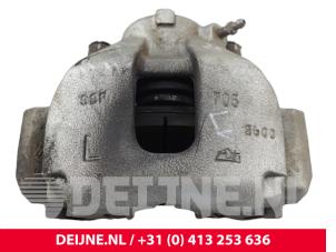 MG ZS Remklauw (Tang) links-voor O263173 foto 2