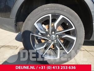 Gebruikte Velg MG ZS 1.0 T-GDI 12V Prijs € 302,50 Inclusief btw aangeboden door van Deijne Onderdelen Uden B.V.