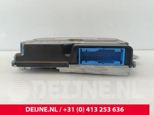 Porsche Taycan Radio module O263205 foto 3