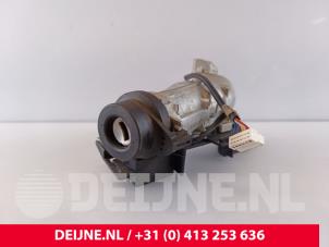 Volkswagen Caddy Zündschloss+Schlüssel O263251 foto 2
