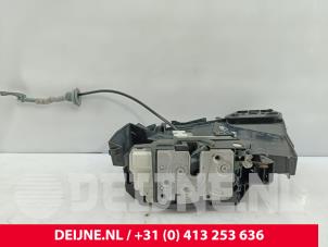 Volvo V90 Deurslot Mechaniek 4Deurs links-achter O263368 foto 3