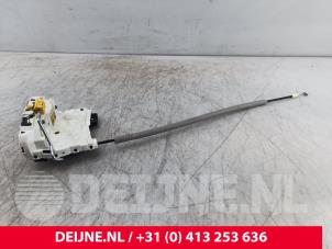 MG ZS Deurslot Mechaniek 4Deurs rechts-achter O263457 foto 3