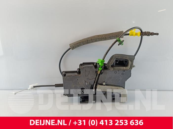Porsche Taycan Türschlossmechanik 4-türig rechts hinten O263530