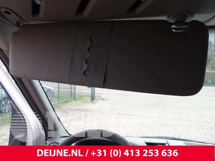 Renault Master Zonneklep O263599