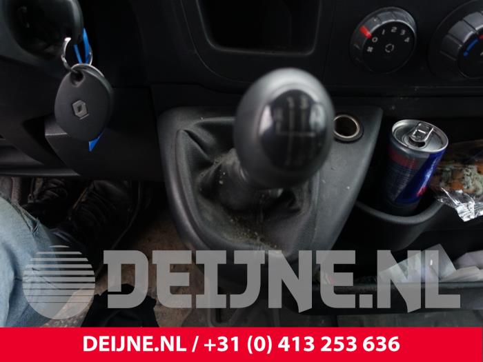 Gebruikte Pook Renault Master III (FV) 2.3 dCi 125 16V FWD Prijs € 36,30 Inclusief btw aangeboden door van Deijne Onderdelen Uden B.V.
