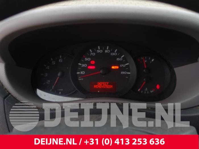 Renault Master Tacho - Kombiinstrument KM O263578