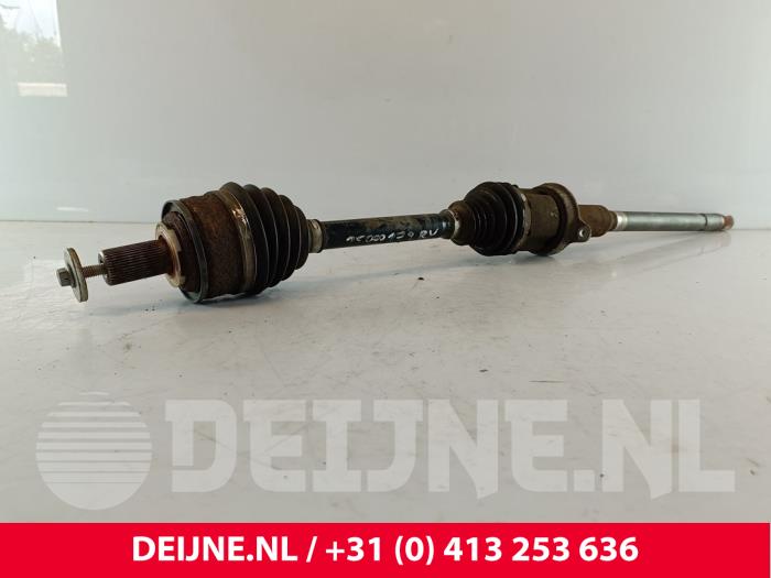 Gebruikte Steekas rechts-voor Volvo S90 II 2.0 D5 16V AWD Prijs € 300,00 Margeregeling aangeboden door van Deijne Onderdelen Uden B.V.