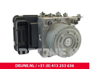 Volvo S90 ABS pump O263676 photo 2