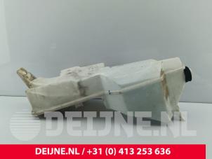 Volvo S90 Front windscreen washer reservoir O263698 photo 2