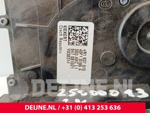 Porsche Taycan Türschlossmechanik 4-türig links vorne O263647 foto 3