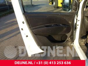 Opel Combo Tür 2-türig links O263888 foto 3