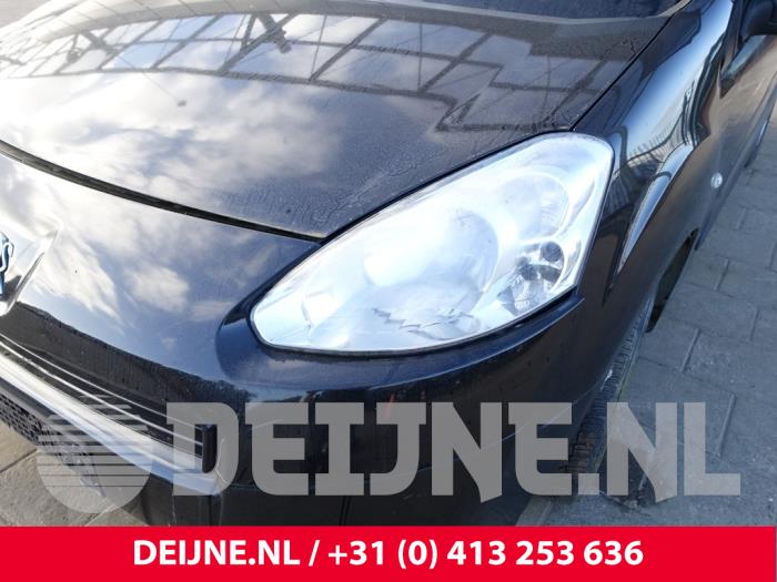 Peugeot Partner Headlight, left O263962