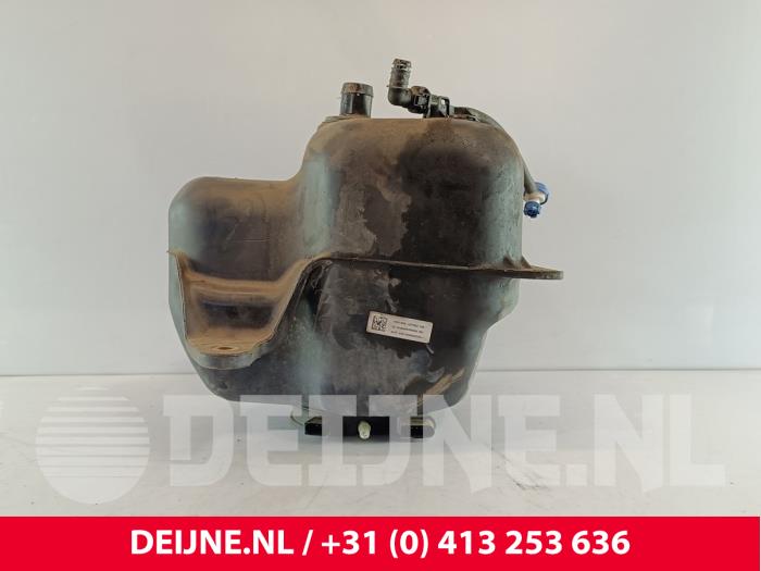Gebruikte Adblue tank Volkswagen Crafter 2.0 TDI 16V Prijs € 363,00 Inclusief btw aangeboden door van Deijne Onderdelen Uden B.V.