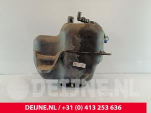 Gebruikte Adblue tank Volkswagen Crafter 2.0 TDI 16V Prijs € 363,00 Inclusief btw aangeboden door van Deijne Onderdelen Uden B.V.