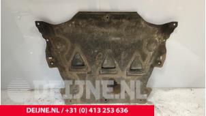 Gebruikte Motor Beschermplaat Volvo XC60 I (DZ) 2.0 D4 16V Prijs € 70,00 Margeregeling aangeboden door van Deijne Onderdelen Uden B.V.