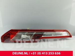 Ford Transit Custom Achterlicht links O264182 foto 3