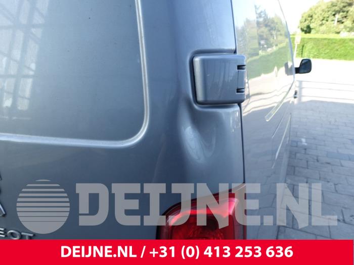 Peugeot Expert Minibus/van rear door O264267