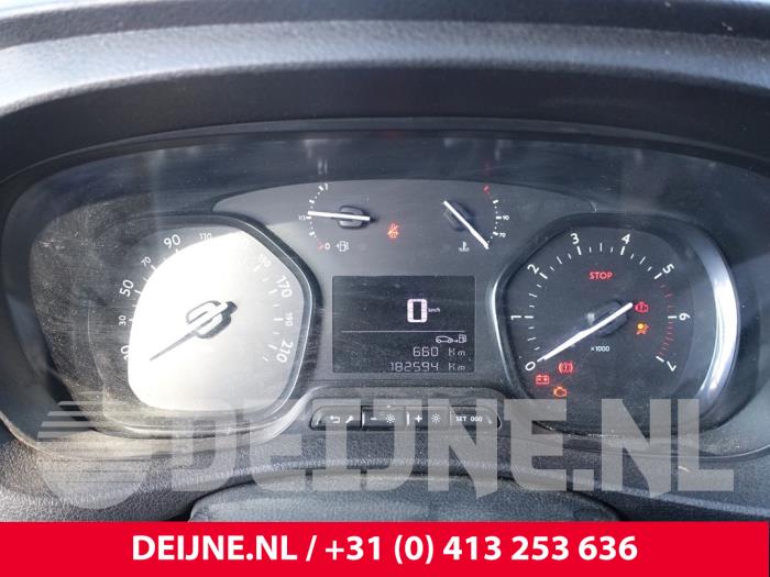 Peugeot Expert Odometer KM O264309