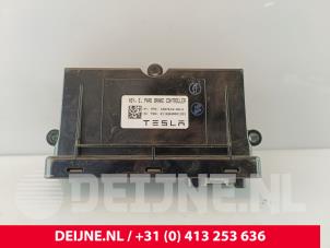Tesla Model X Handbremse Modul O264396 foto 2