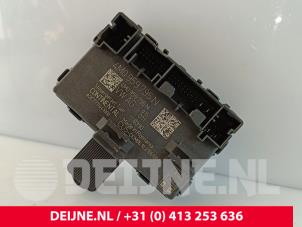 Porsche Taycan Central door locking module O264435 photo 3