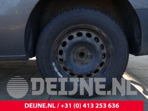 Gebruikte Velgen set Citroen Jumpy 2.0 Blue HDI 120 Prijs € 211,75 Inclusief btw aangeboden door van Deijne Onderdelen Uden B.V.