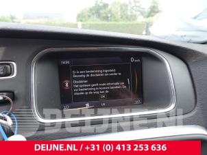 Gebruikte Display Interieur Volvo V40 (MV) 1.6 D2 Prijs op aanvraag aangeboden door van Deijne Onderdelen Uden B.V.