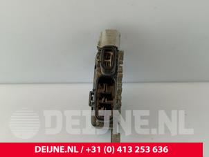 Tesla Model S Steuergerät Kühlung O264653 foto 3