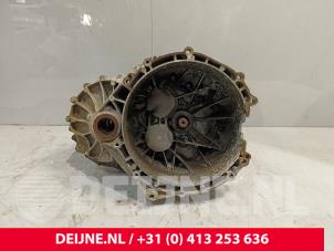Gebruikte Versnellingsbak Ford Transit Custom 2.0 TDCi 16V Eco Blue 105 Prijs € 1.089,00 Inclusief btw aangeboden door van Deijne Onderdelen Uden B.V.