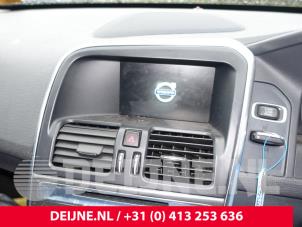 Gebruikte Display Interieur Volvo XC60 I (DZ) 2.0 D4 16V Prijs op aanvraag aangeboden door van Deijne Onderdelen Uden B.V.