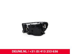Volvo XC40 Headlight, right O9990002842 photo 4