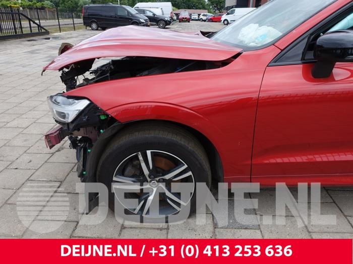 Volvo XC60 Kotflügel links vorne O265108