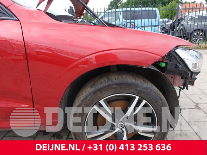 Volvo XC60 Kotflügel rechts vorne O265109