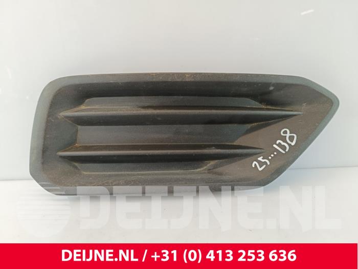 Volvo XC40 Fog light cover plate, right O265138