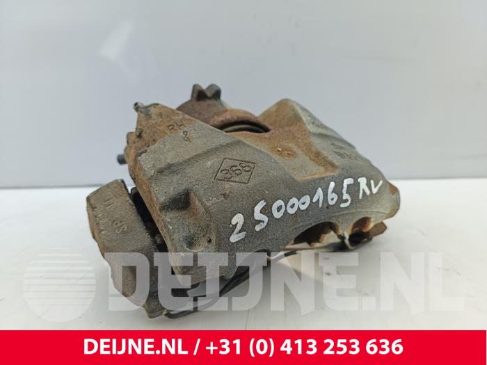 Renault Express Remklauw (Tang) rechts-voor O265252