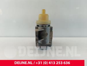 Volkswagen Caddy Überdruckventil Turbo O265274 foto 3
